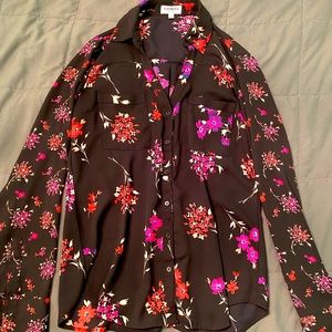 Express Long Sleeve Medium